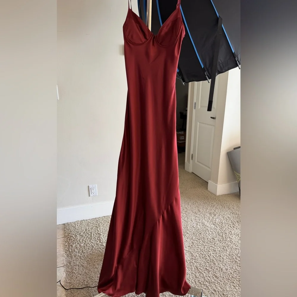 Reformation Silk Neva Dress in Romance, *light flaws* - Picture 4 of 11